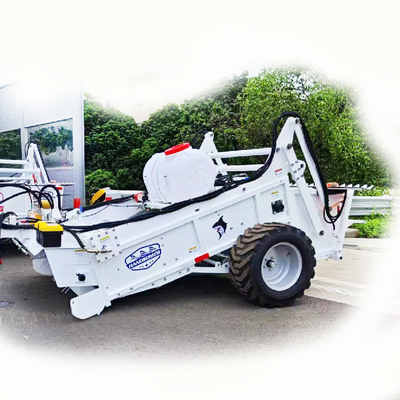 300mm Hidraulik dikendalikan Vibrating Screen untuk Pembersihan Pasir Pantai Berat KG 1800kg
